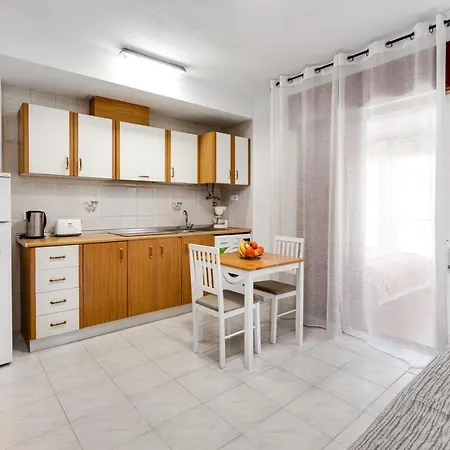 Estudio Joven Pura Torrevieja Exterior photo